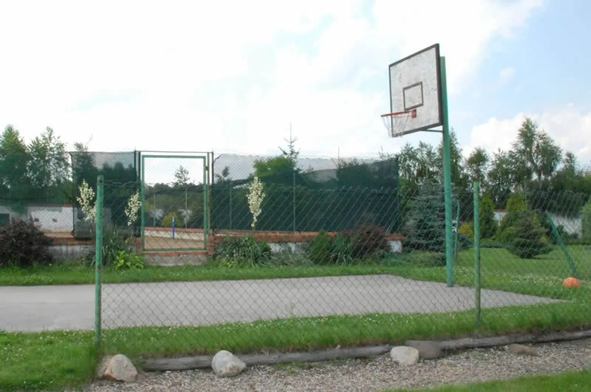 Boisko do koszykówki AgroFarma Gołaszewo