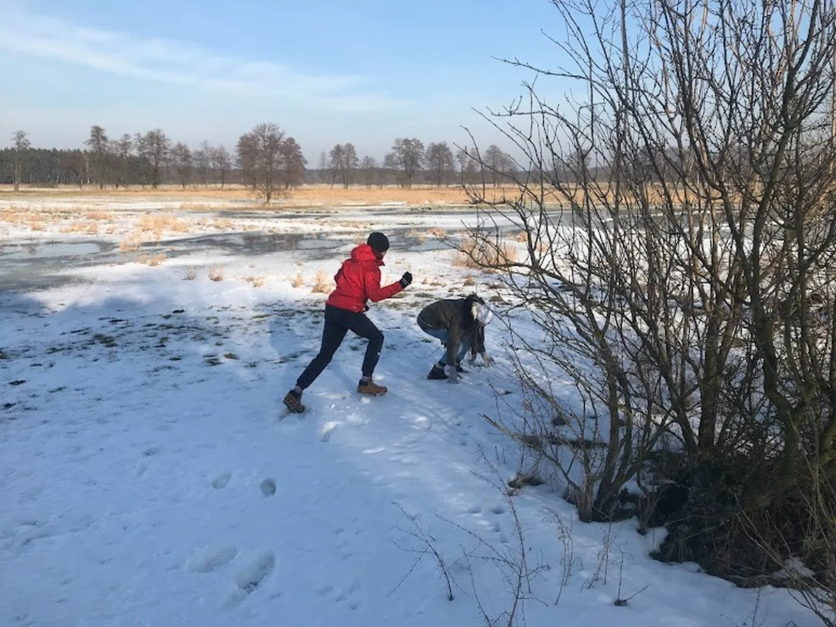 Zimowa zabawa na śniegu — AgroFarma Gołaszewo