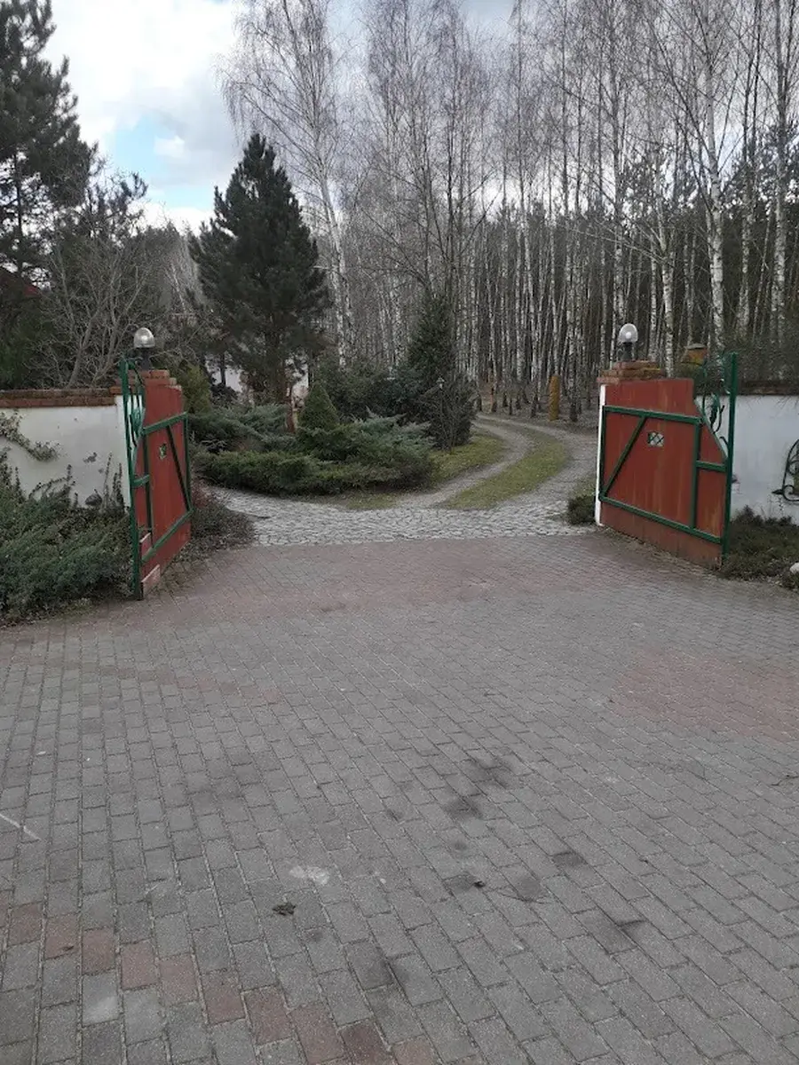 Brama wjazdowa do AgroFarma Gołaszewo