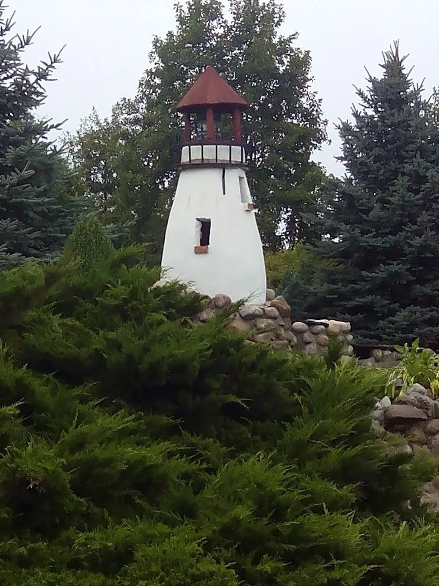 Latarnia w ogrodzie — wieczorny klimat AgroFarma