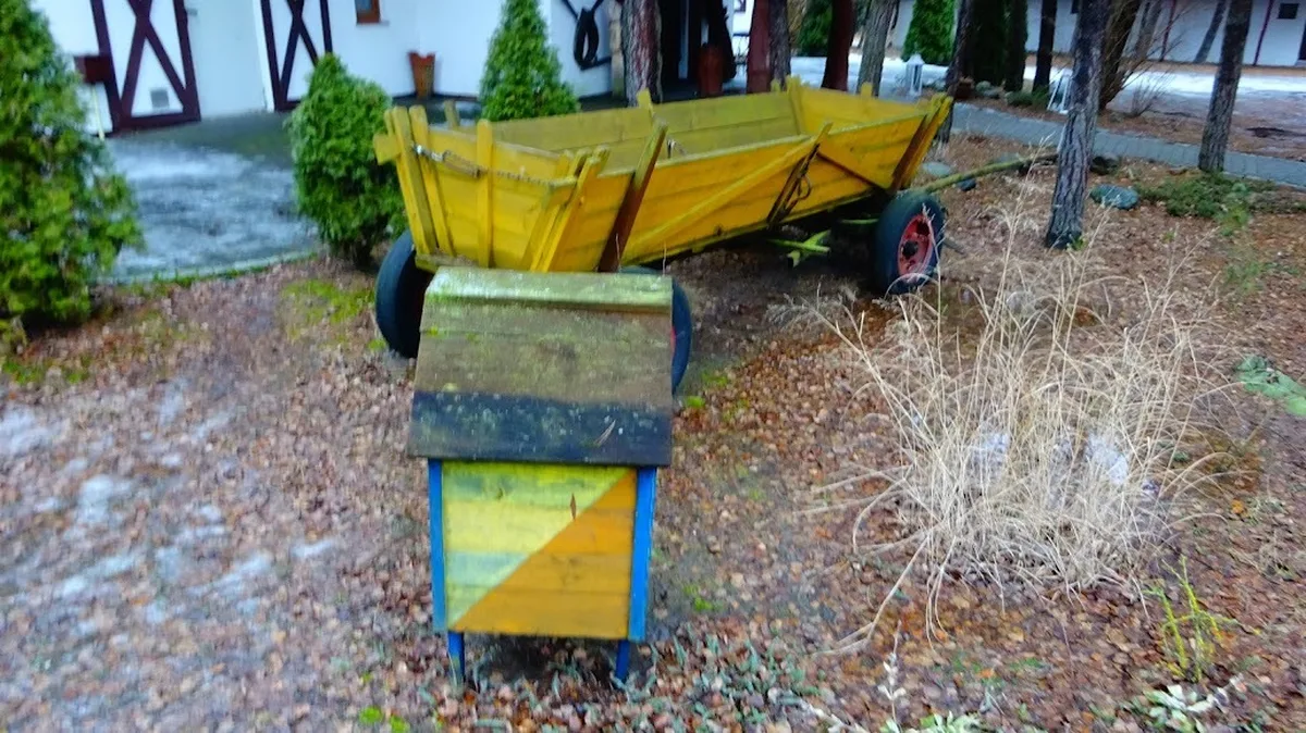 Ozdoby agroturystyczne w ogrodzie AgroFarma