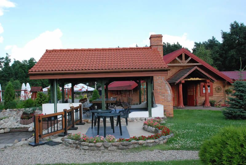 Dekoracja zewnętrzna — rustykalny styl AgroFarma