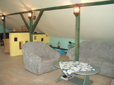 Pokój gościnny z rustykalnym wystrojem